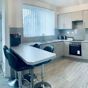 stunning-3-bed-residential-home-in-sheffield.yorkshirehotels.net/