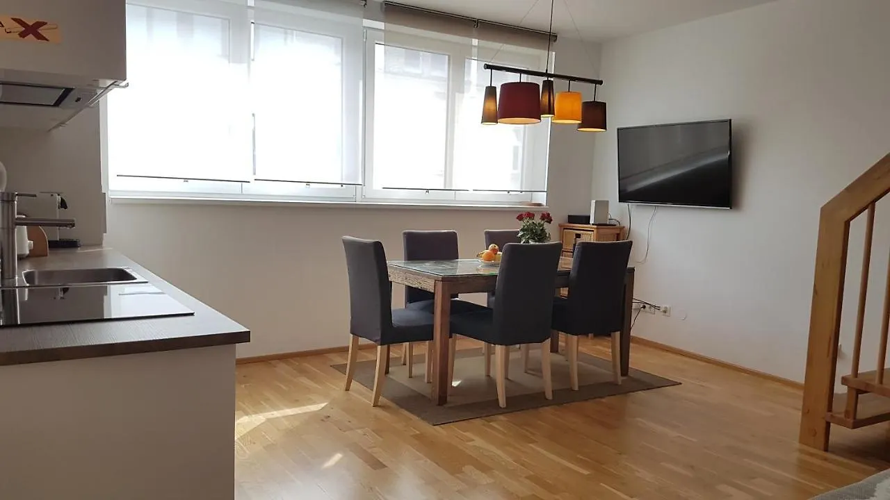 Moderne Maisonette Mit Terrasse Vienna