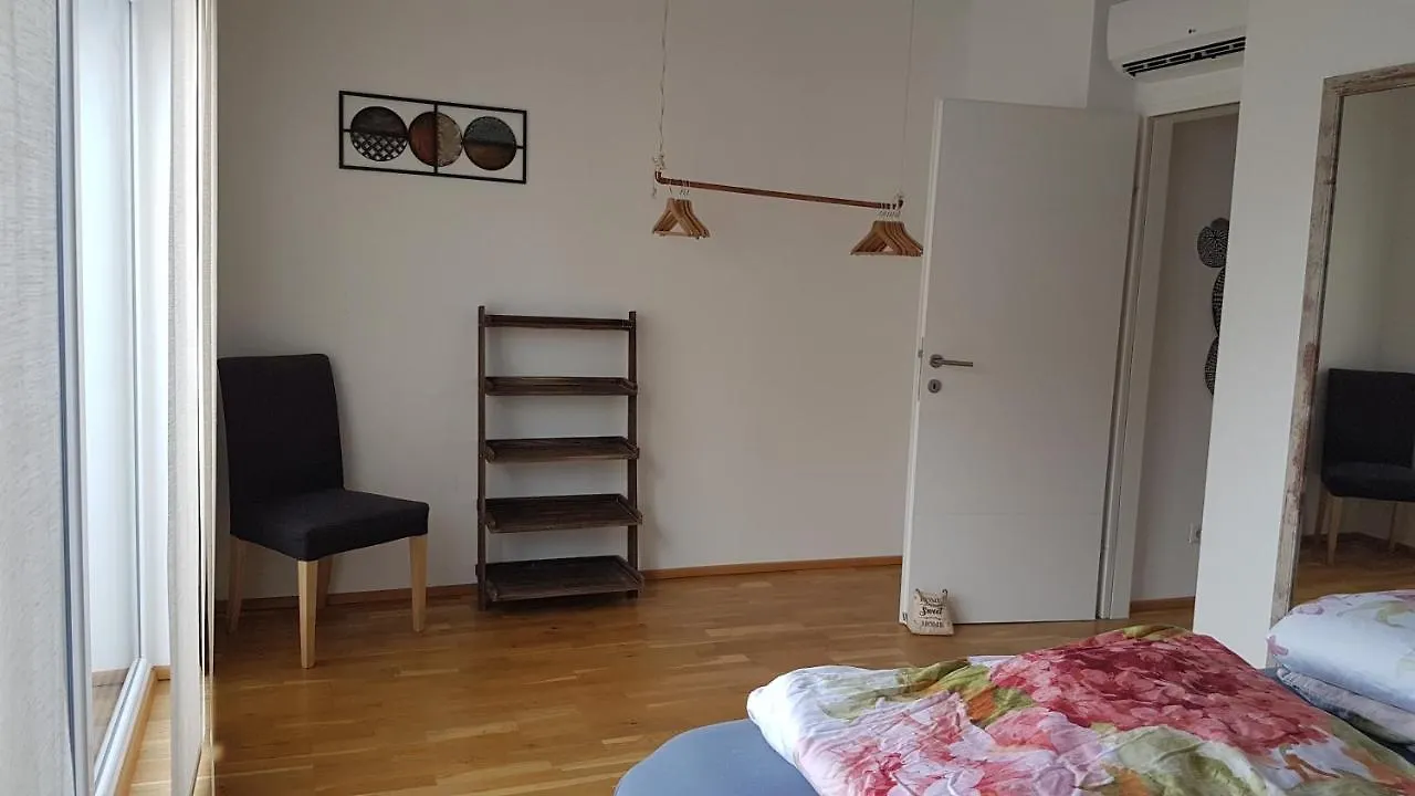 Apartment Moderne Maisonette Mit Terrasse Vienna Austria